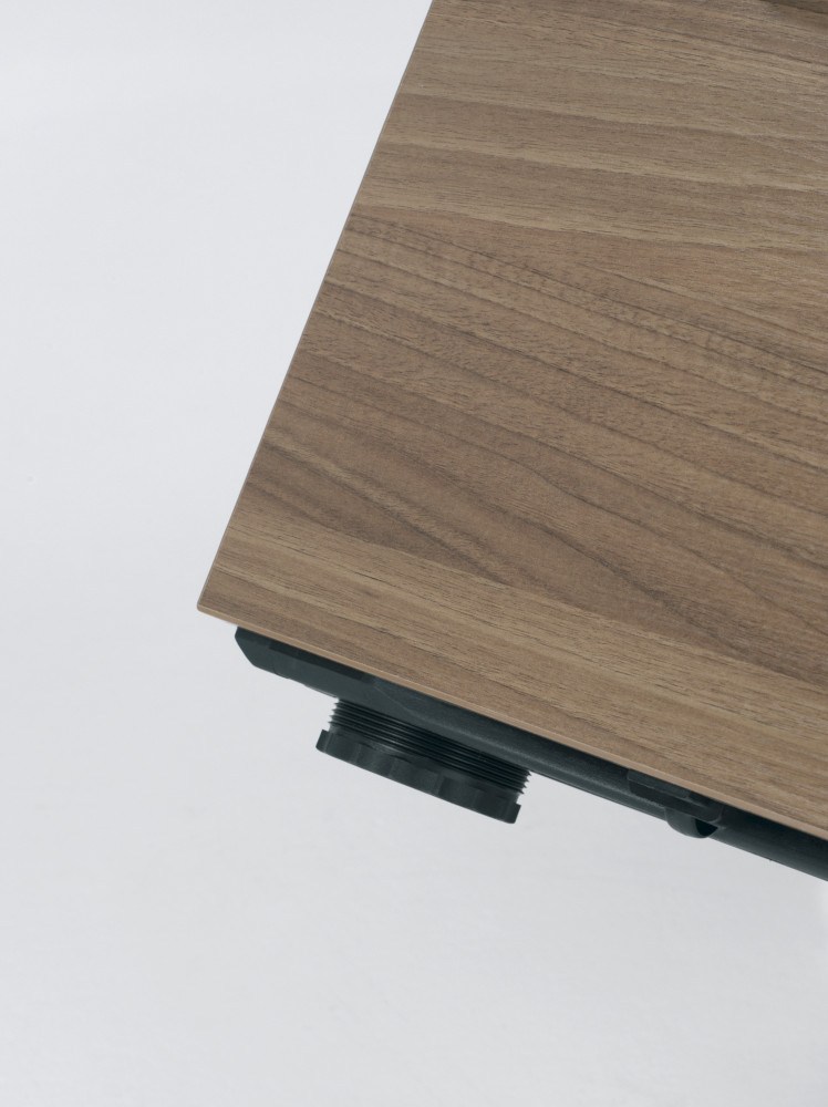 container_stellfuesse.jpg BrigFox, Sperrholz, Holz, Innenarchitektur, Schublade, Tabelle