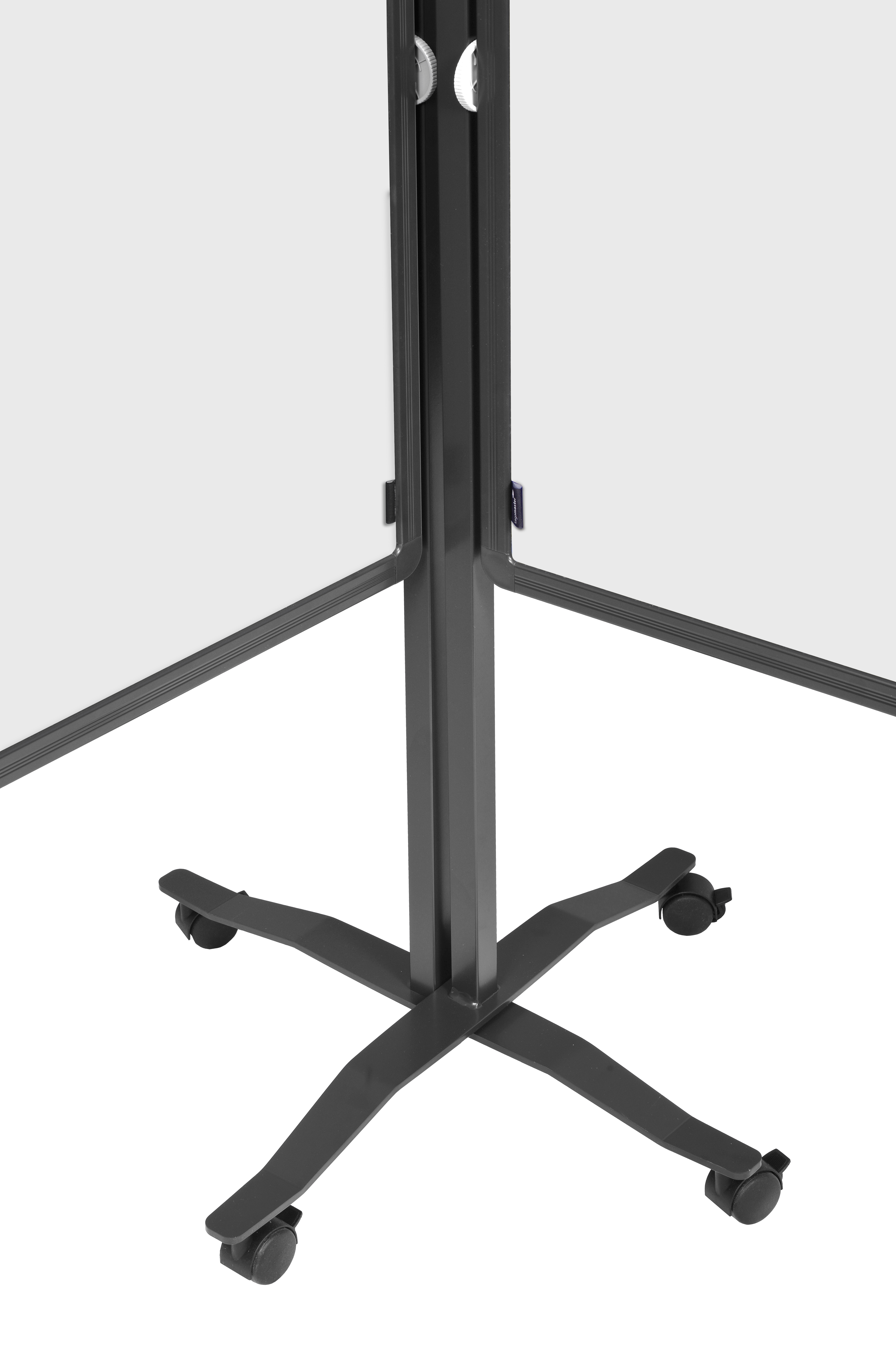 LM0108_Variantebild_3.png BrigFox