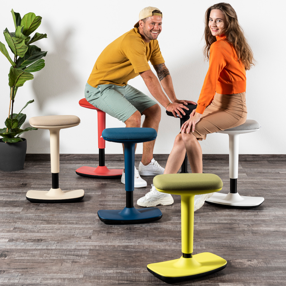 Users
jsprinc
Downloads
20250228
3
dauphin-buerohocker-to-swift-work-milieu-002.jpg
JPG-Datei
, Moebel, Erwachsener, Weiblich, Person, Frau