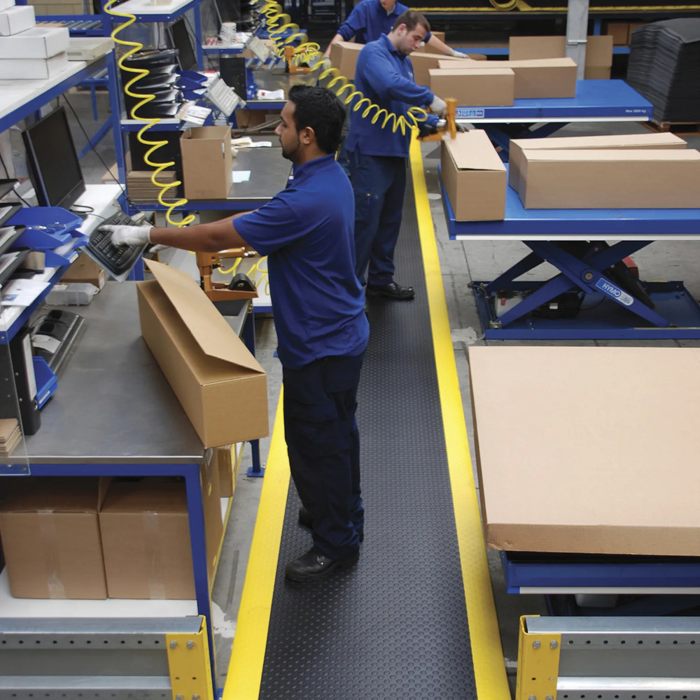 3

handelswaren
09 - Lieferanten
Justrite
03 - Bilder
Bilder-Optimierung EC März 2026
Anti-Ermüdungsmatte Schwarz_Gelb
05 - Vinylbelag 12.7 mm, Noppenprofil mit Warnstreifen
justrite-anti-ermuedungsmatte-schwarz-gelb-12.7mm-noppen-02.jpg...