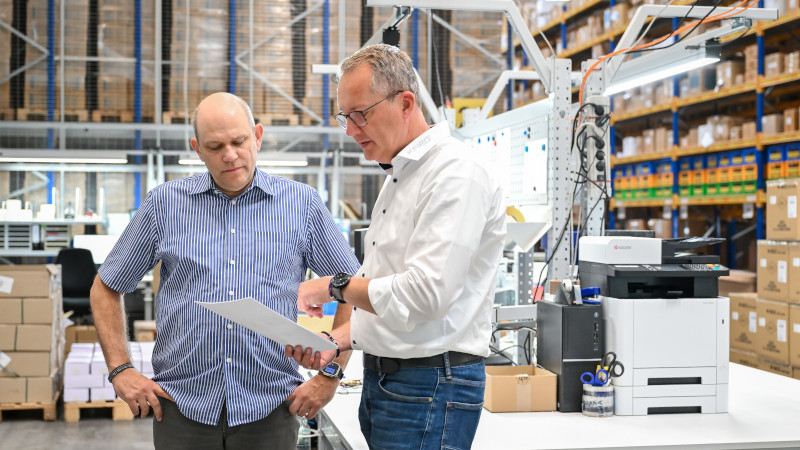 Erwachsener, Männlich, Mann, Person, Kiste