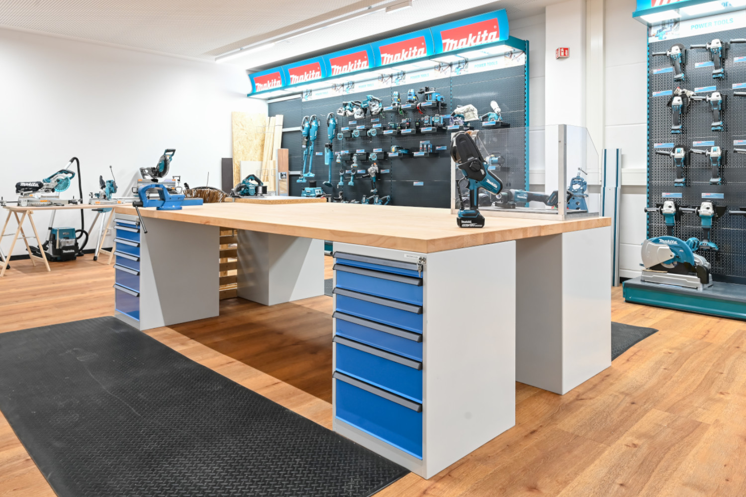 Praxiseispiel Werkbank bei Firma Makita Praxiseispiel Werkbank bei Firma Makita