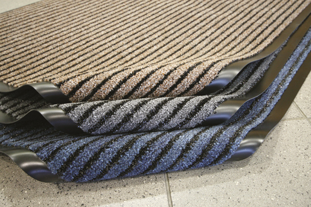 TM0240_TM0245.jpg BrigFox