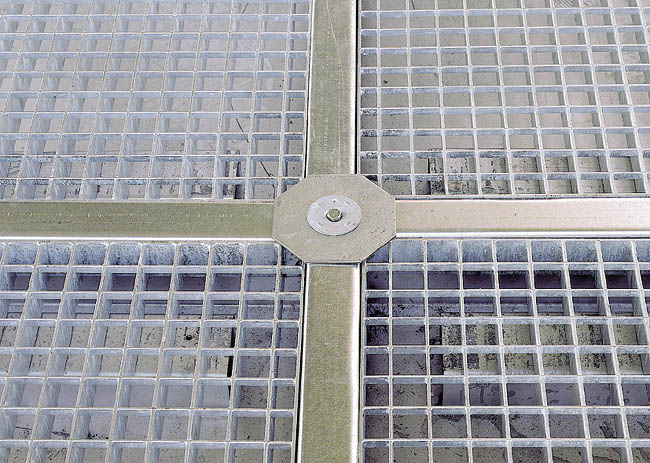 Bodenelemente_lacone_Detail_1.jpg BrigFox