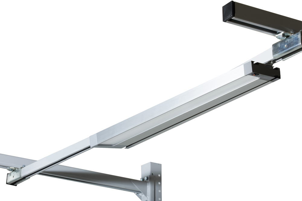 LED_langfeldleuchte_mit_Kelgelprismenblende.jpg BrigFox