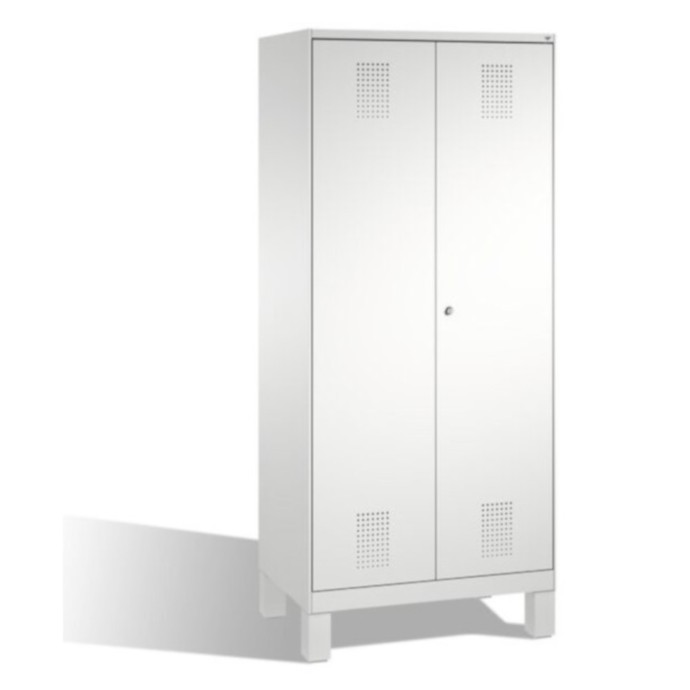 49110-02_S10014_1015027_CA6063-7035.jpg BrigFox