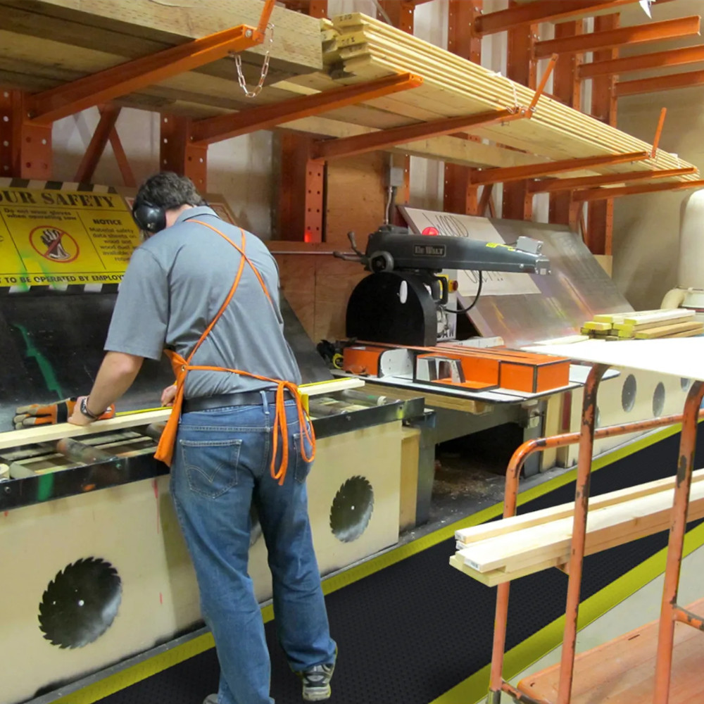 6

handelswaren
09 - Lieferanten
Justrite
03 - Bilder
Bilder-Optimierung EC März 2026
Anti-Ermüdungsmatte Schwarz_Gelb
07 - Vinylbelag 12.7 mm, Rautenprofil mit Warnstreifen
justrite-anti-ermuedungsmatte-schwarz-gelb-12.7mm-rauten-03.jpg...