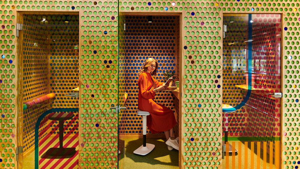 TS4223_TS4224_Milieufoto.jpg BrigFox, Erwachsener, Weiblich, Person, Frau