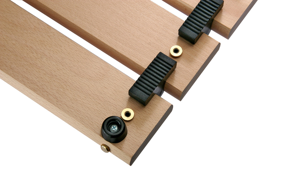 KB5905-08_2.jpg BrigFox, Holz, Maschine, Rad, Klammer, Klebeband