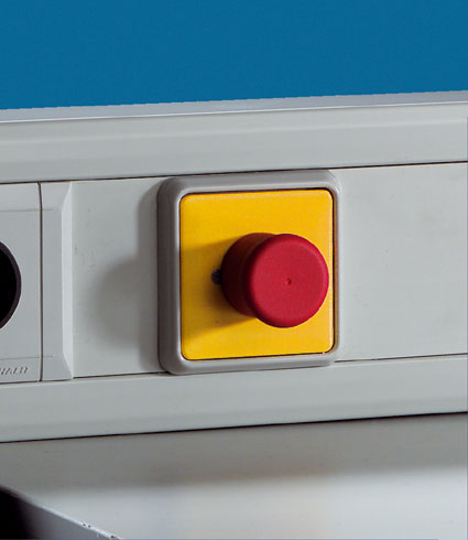 UNI_NOTAUS.jpg BrigFox