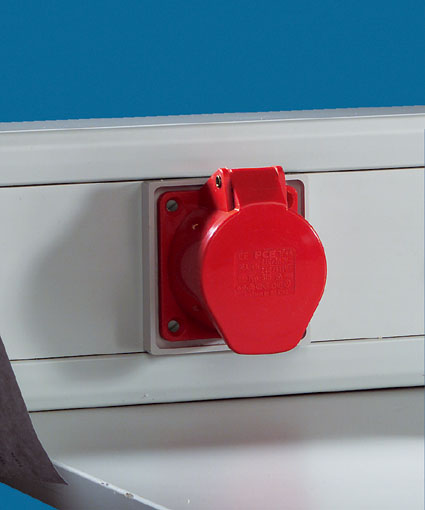 UNI_STARCKSTECKD.jpg BrigFox