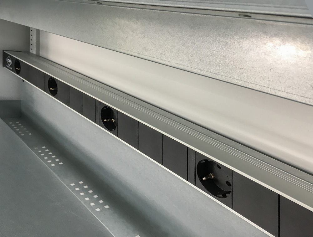 Steckdosenleiste.jpg BrigFox, Aluminium