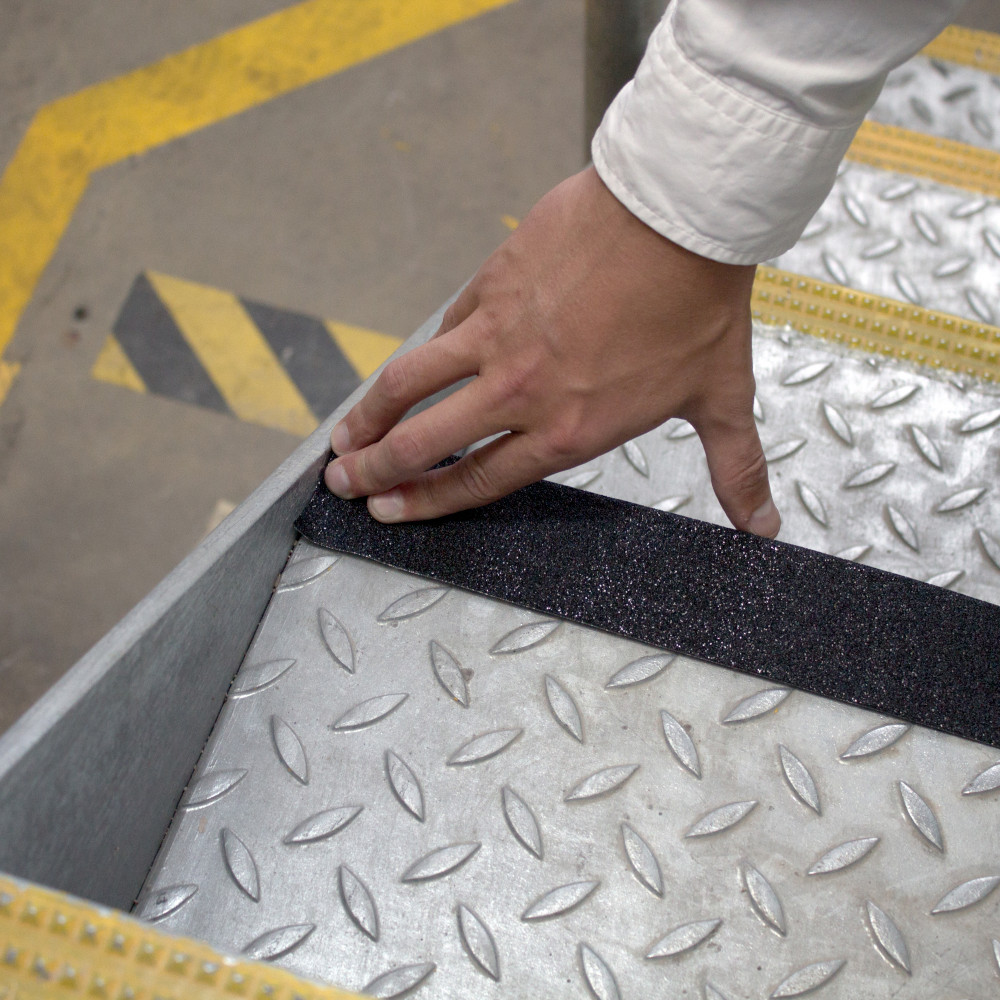 handelswaren
09 - Lieferanten
Coba
03 - Bilder
00 - Erledigt
Anti-Rutsch-Band_TM0671_TM0678
Web-optimiert
coba-anti-rutsch-band-conformable-001.jpg
JPG-Datei