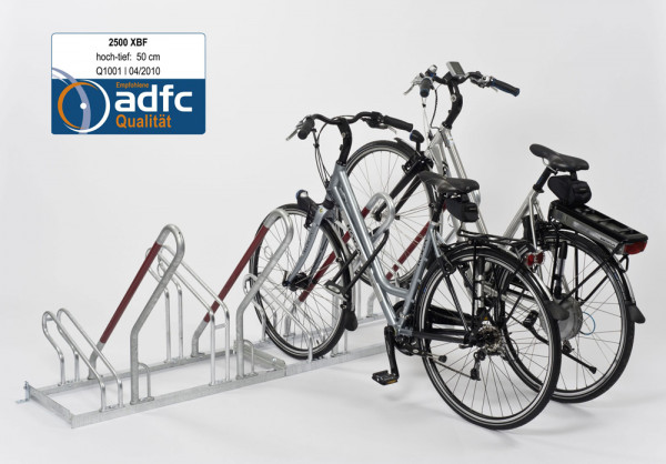 Fahrradständer - Anlehnparker mit mehr Abstand, verzinkt mit einseitiger Radeinstellung 90° mit Stel